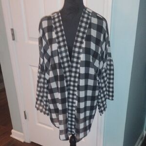 NWT LC Lauren Conrad Black and White Checkered Kimono